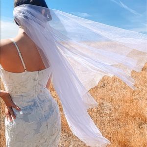Brand new lulus white mesh veil with built in hair clip